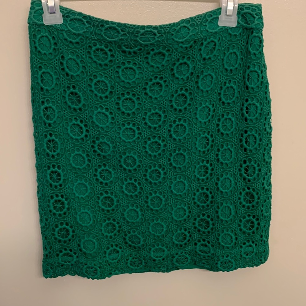 Green lace size 4 Club Monaco lace skirt.